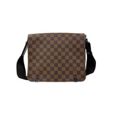 louis-vuitton-damier-ebene-district-crossbody-bag