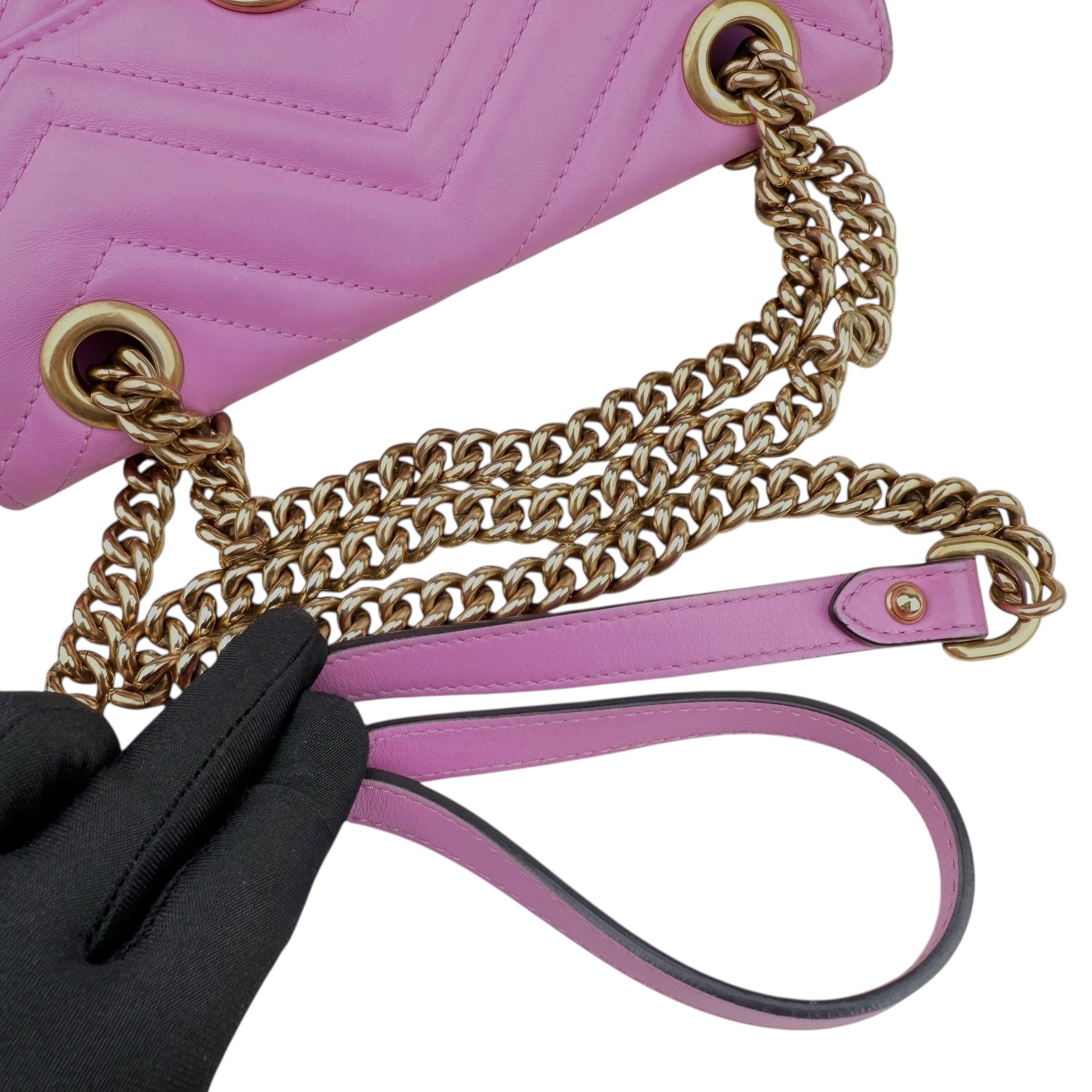 Gucci GG Marmont Medium Quilted Leather Shoulder Bag Pink Gucci GG Marmont Medium Quilted Leather Shoulder Bag Pink