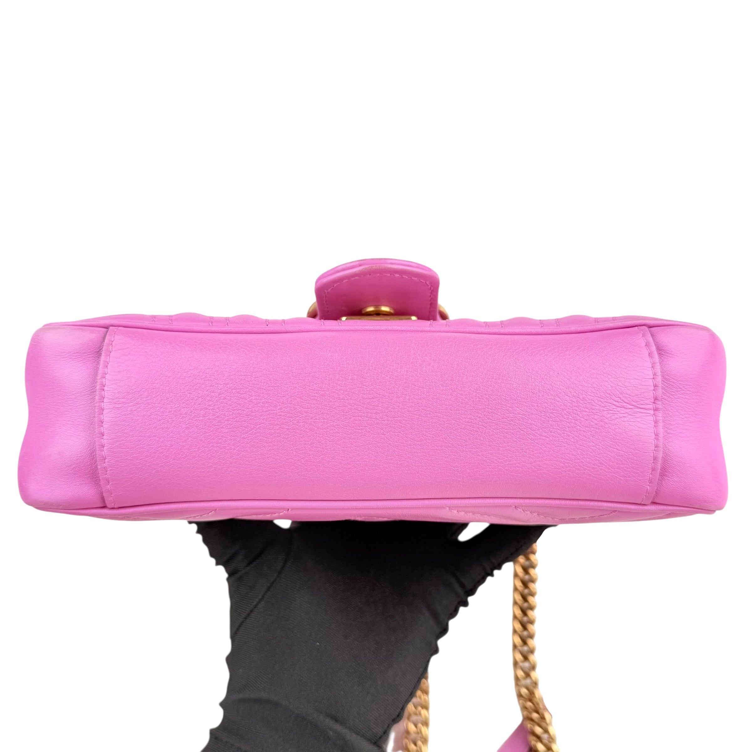 Gucci GG Marmont Medium Quilted Leather Shoulder Bag Pink Gucci GG Marmont Medium Quilted Leather Shoulder Bag Pink