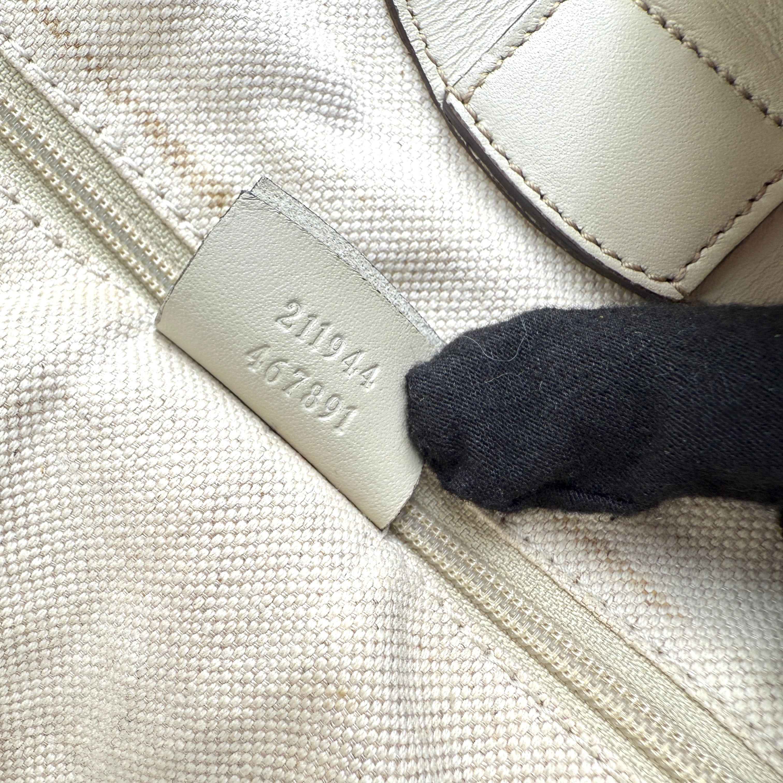 Gucci Beige/White GG Canvas Medium Sukey Tote Bag