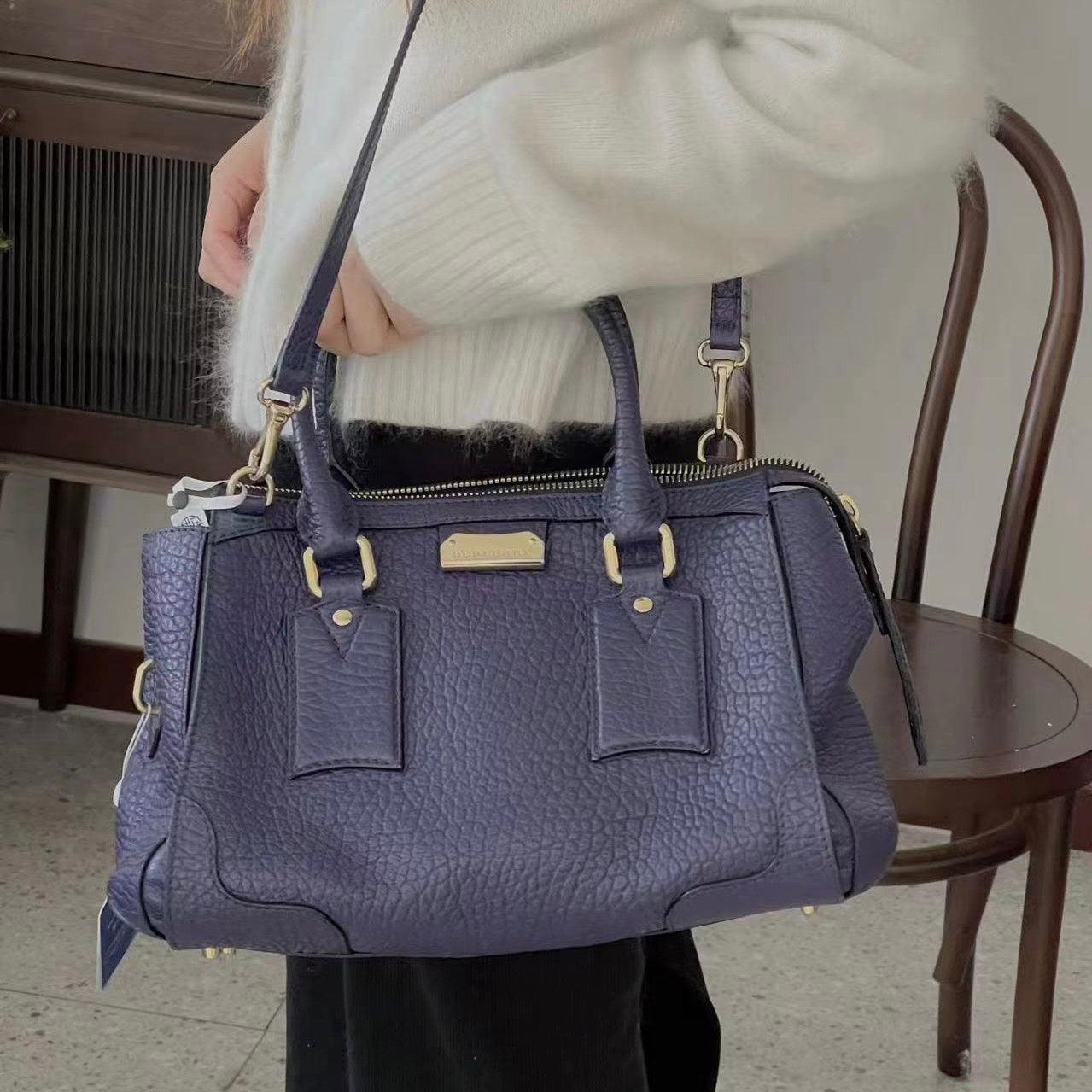 Burberry The Barrel Leather Tote Heritage Grain Gladstone Leather Bag - Loop Vintage