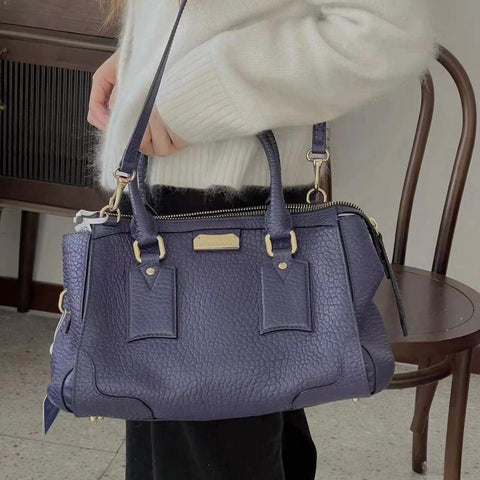 Burberry The Barrel Leather Tote Heritage Grain Gladstone Leather Bag - Loop Vintage