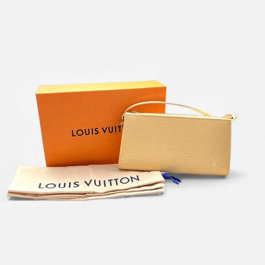 Louis Vuitton Pochette Accessoire Leather Handbag