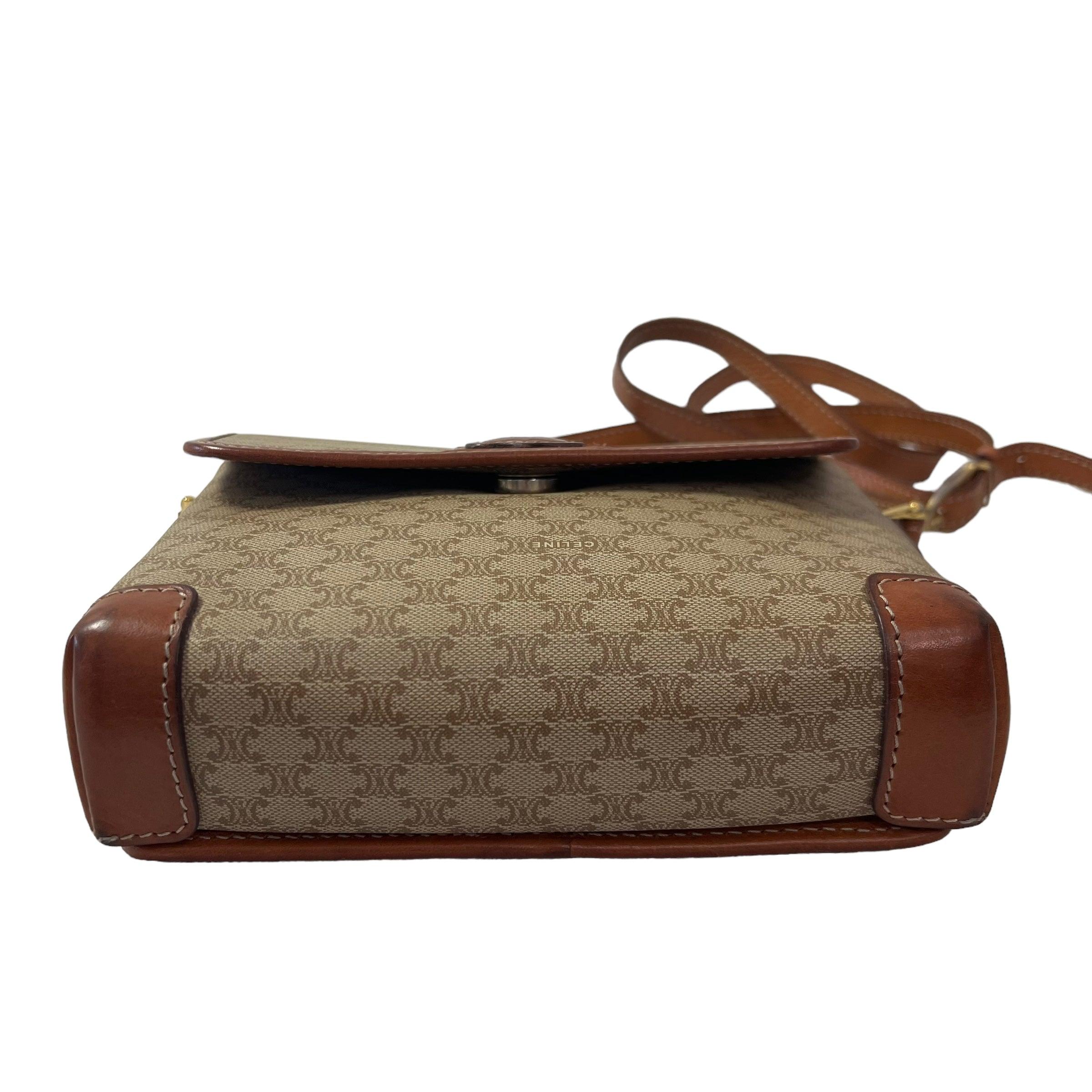 Celine Triomphe Leather Handbag - Loop Vintage