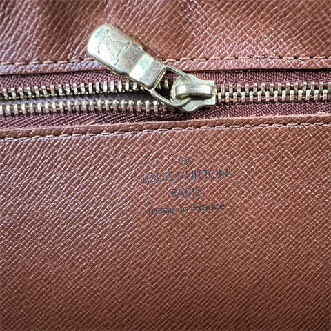 Louis Vuitton Reporter Cloth Handbag