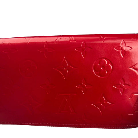 Louis Vuitton Zippy Leather Wallet