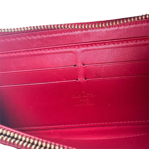 Louis Vuitton Zippy Leather Wallet