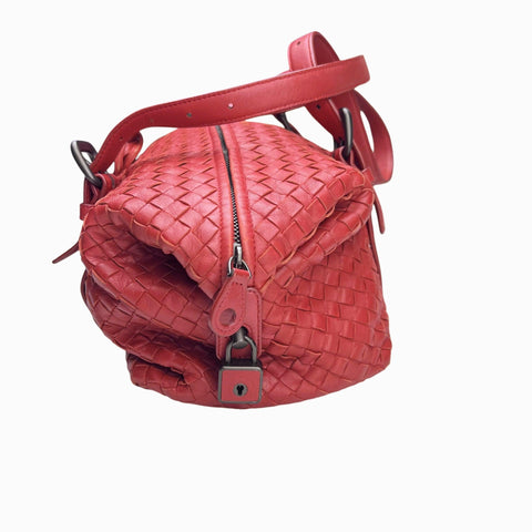 Bottega Veneta Montaigne leather handbag