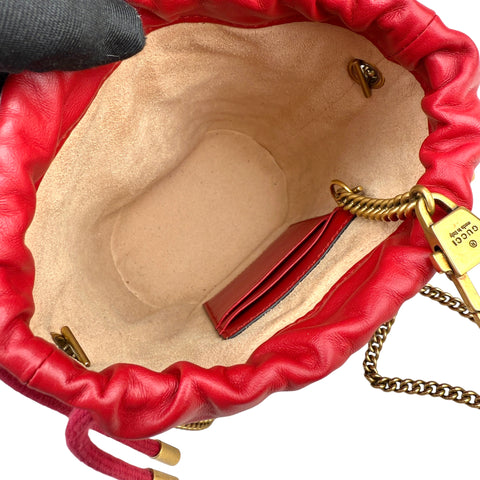 Gucci Mini bucket GG Marmont bag in red herringbone leather