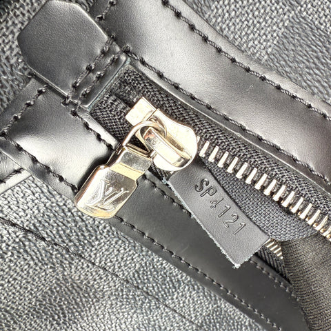 Louis Vuitton Damier Graphite Canvas Daniel MM Messenger Bag