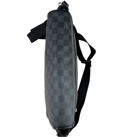 Louis Vuitton Damier Graphite Canvas Daniel MM Messenger Bag