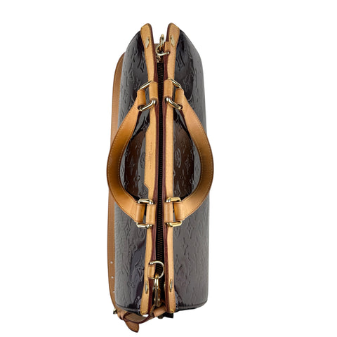 Louis Vuitton Bréa patent leather handbag