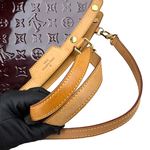 Louis Vuitton Bréa patent leather handbag