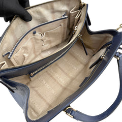 Pre-owned gucci-interlocking-g-blue-handbag-front-view