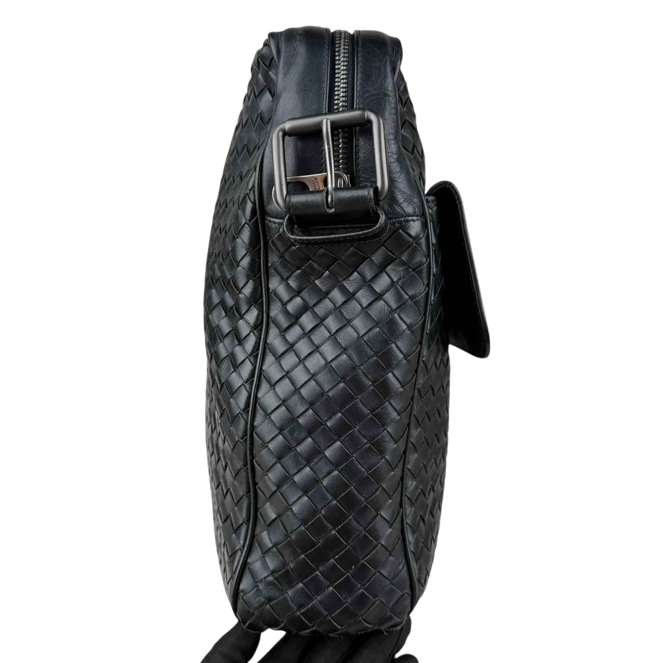 Pre-owned bottega-veneta-intrecciato-messenger-bag-front