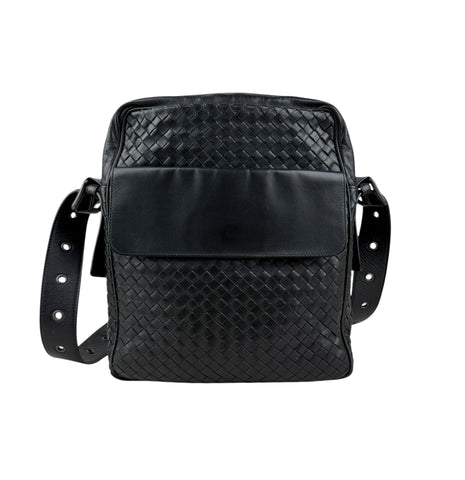 bottega-veneta-intrecciato-messenger-bag-front