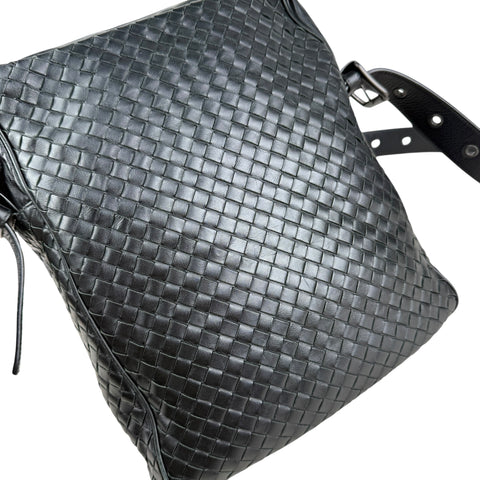 Pre-owned bottega-veneta-intrecciato-messenger-bag-front