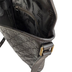 Pre-owned gucci-mens-guccissima-messenger-bag-black-front-view