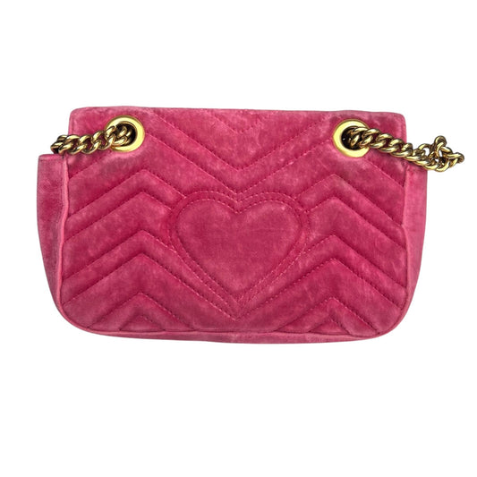 Gucci Marmont medium in pink suede leather and gold tone hardware