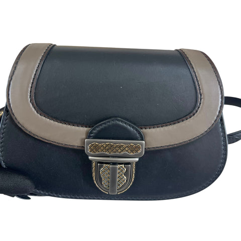 Bottega Veneta Umbria Chain Saddle Bag Purse Black Leather