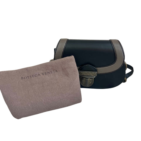 Bottega Veneta Umbria Chain Saddle Bag Purse Black Leather