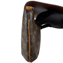 Pre-owned louis-vuitton-monogram-musette-tango-shoulder-handbag