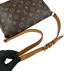 Pre-owned louis-vuitton-monogram-musette-tango-shoulder-handbag