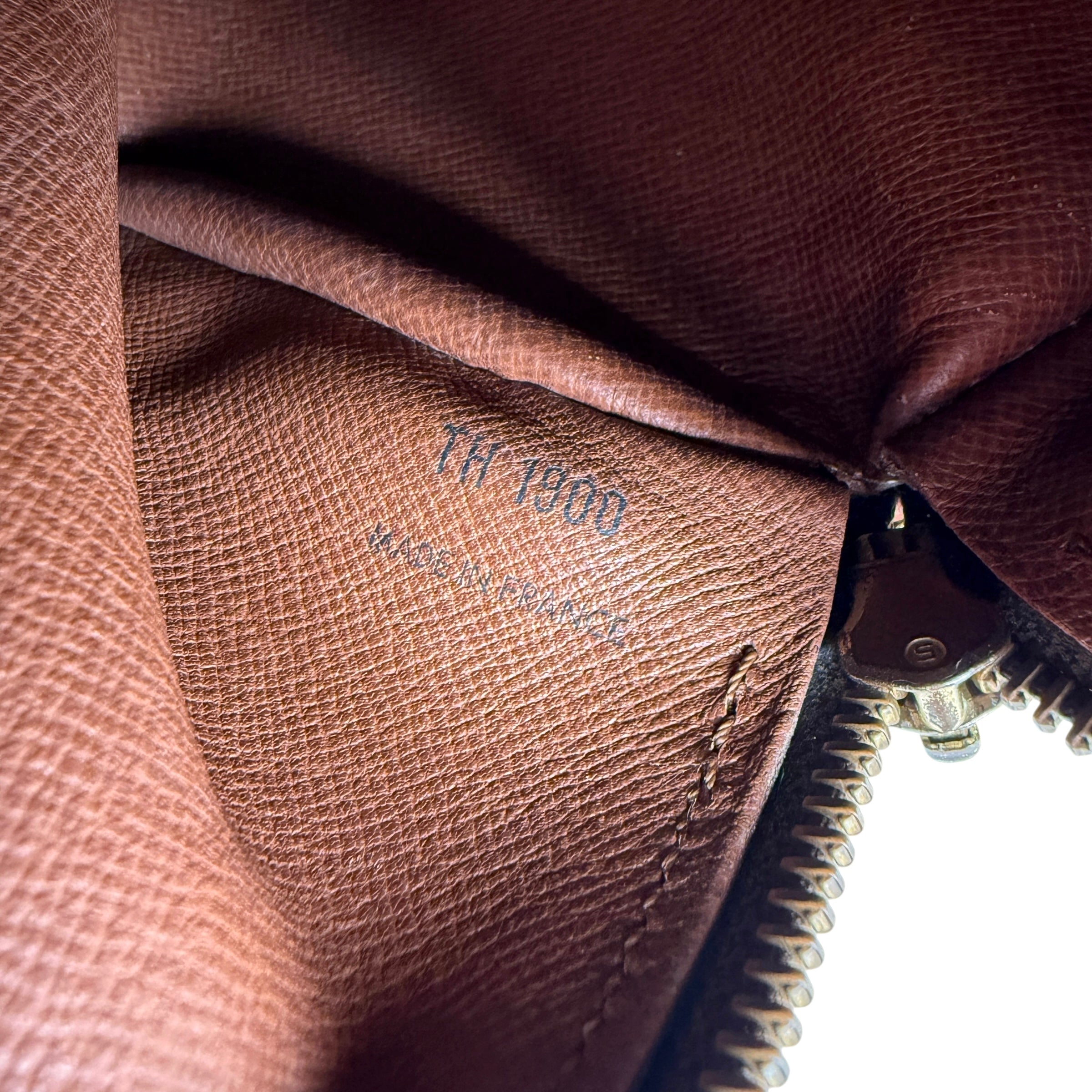 Pre-owned louis-vuitton-neo-papillon-duffle-brown-leather