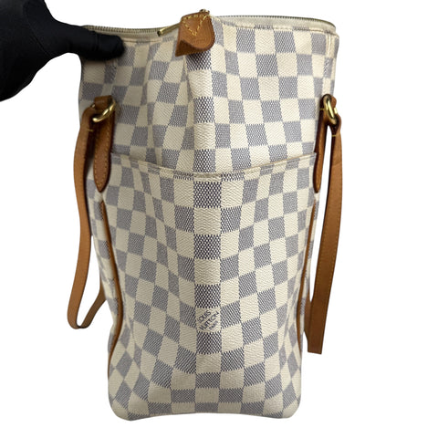 Louis Vuitton Totally Shoulder Bag Beige Leather