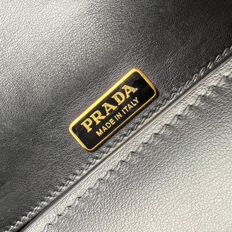 Pre-owned prada-city-calf-saffiano-leather-cahier-handbag