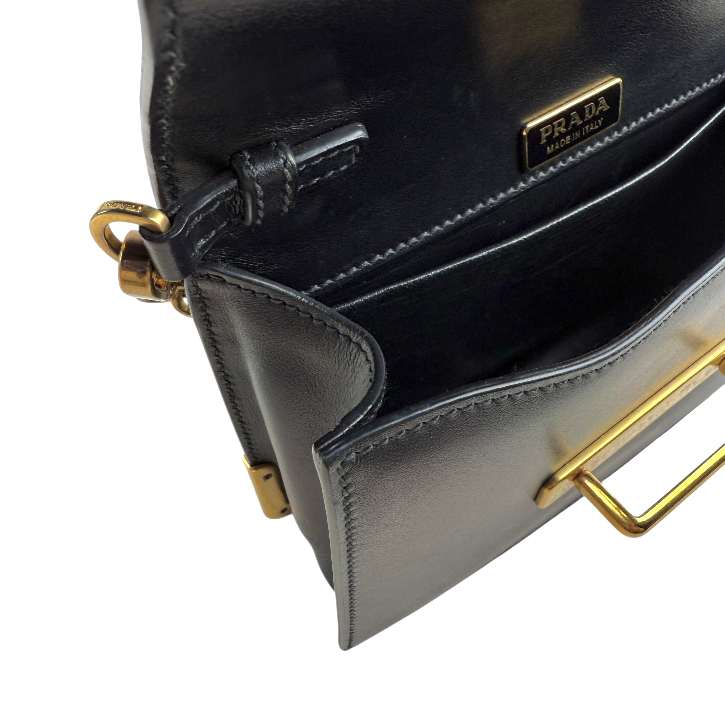 Pre-owned prada-city-calf-saffiano-leather-cahier-handbag