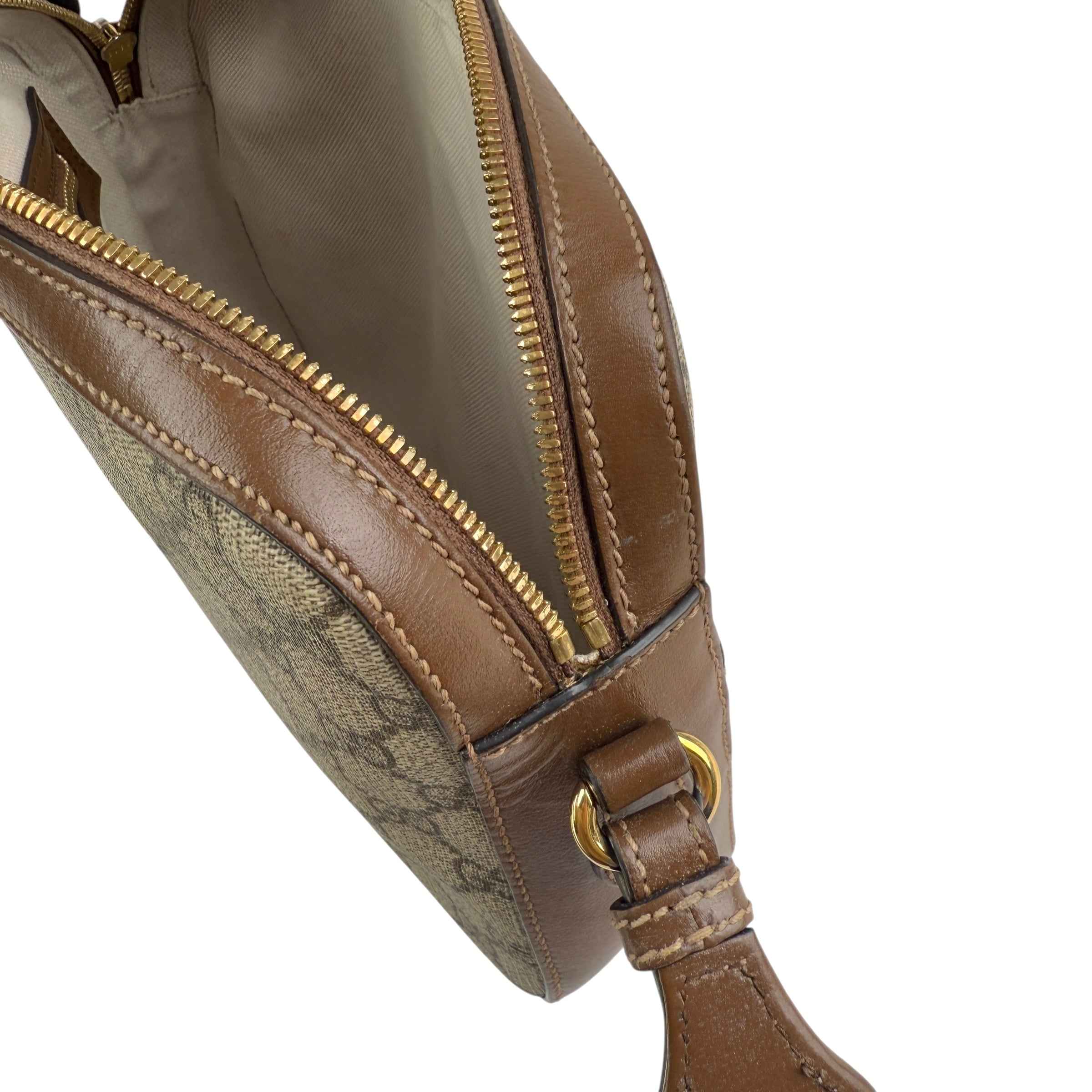 Gucci GG Supreme Messenger Brown Bag