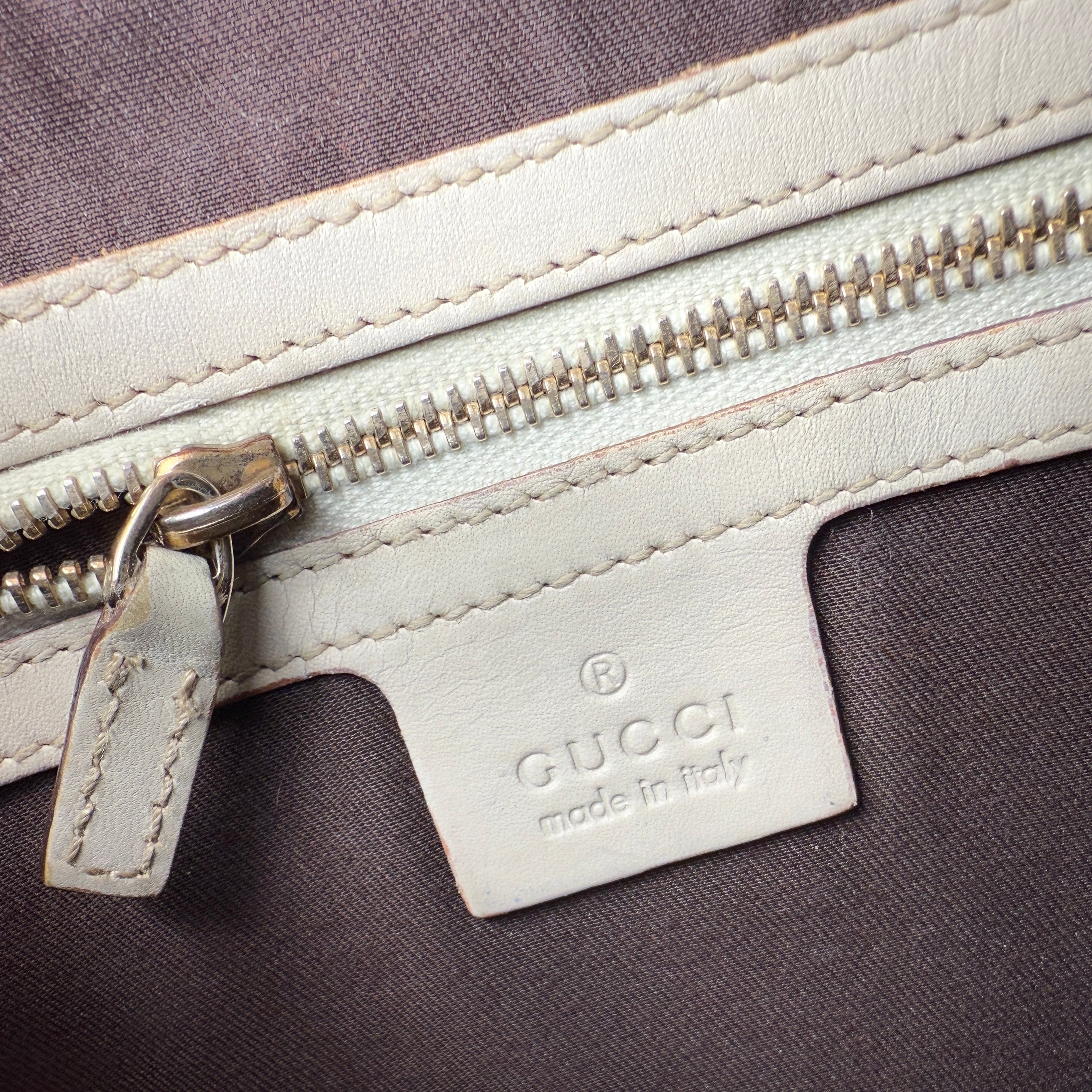 Pre-owned gucci-white-guccissima-jackie-leather-punch-hobo-bag
