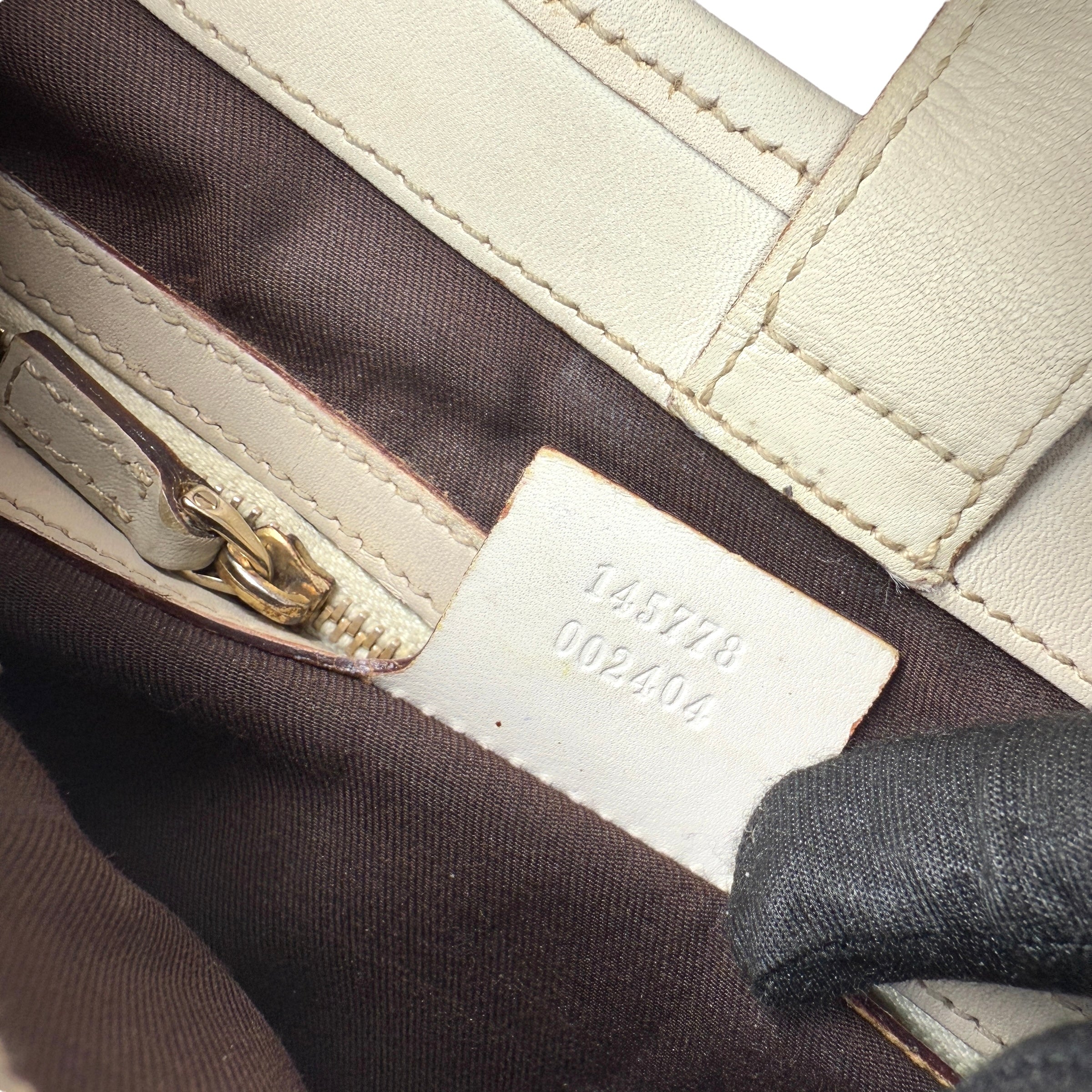 Pre-owned gucci-white-guccissima-jackie-leather-punch-hobo-bag