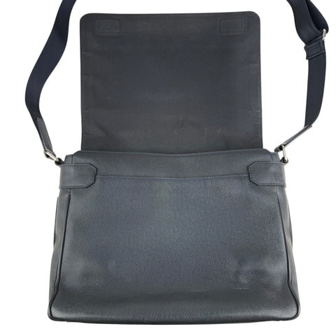 Louis Vuitton Black Taiga Leather Roman Messenger Bag
