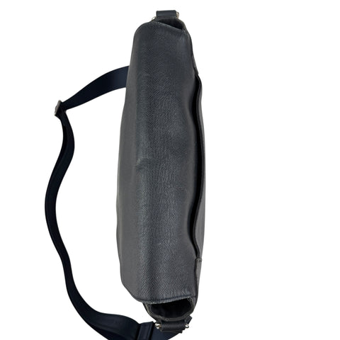 Louis Vuitton Black Taiga Leather Roman Messenger Bag
