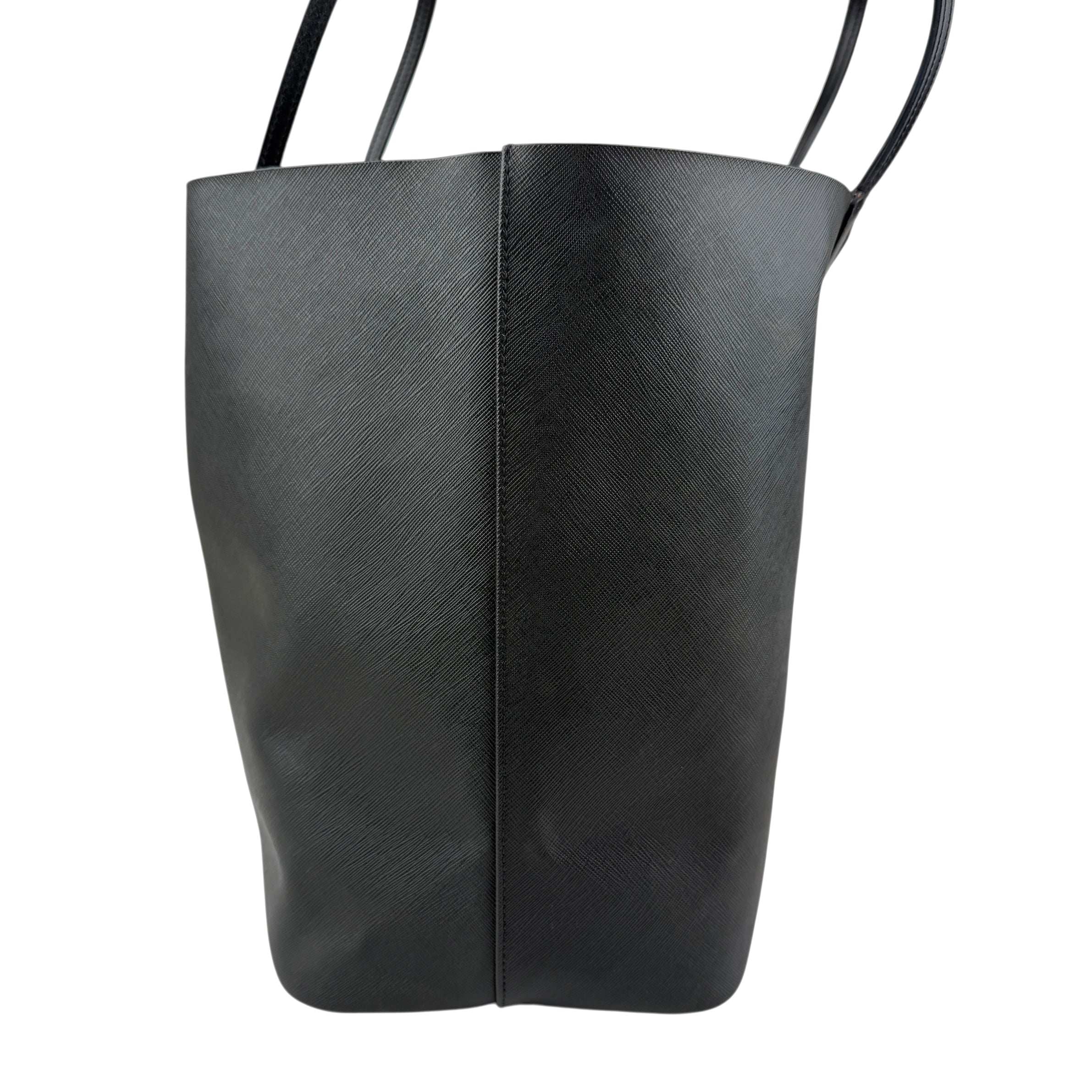Pre-owned givenchy-antigona-bambi-tote-handbag