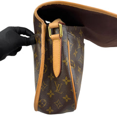 Pre-owned louis-vuitton-menilmontant-monogram-shoulder-bag