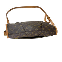 Pre-owned louis-vuitton-menilmontant-monogram-shoulder-bag