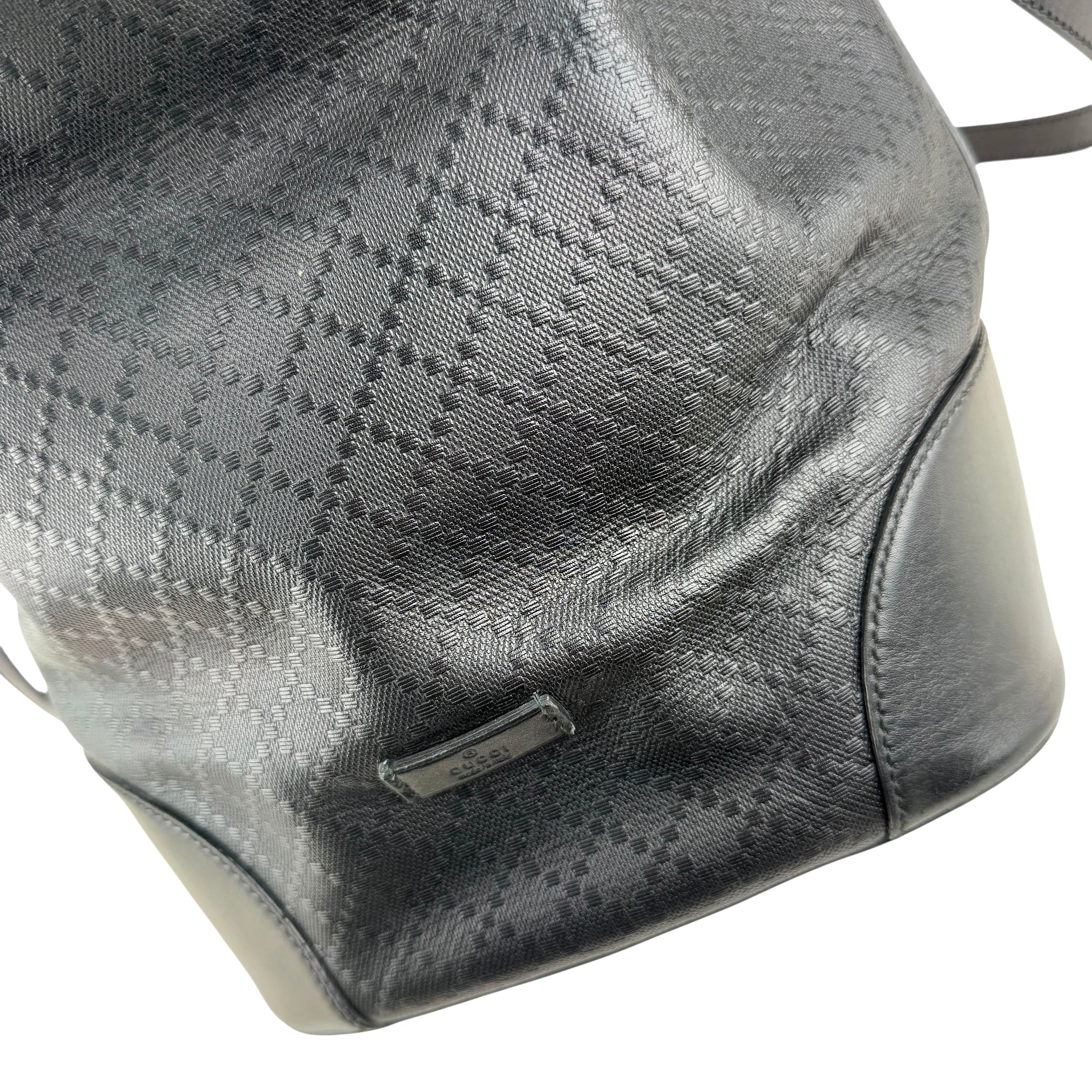 Pre-owned gucci-black-leather-diamante-bucket-bag