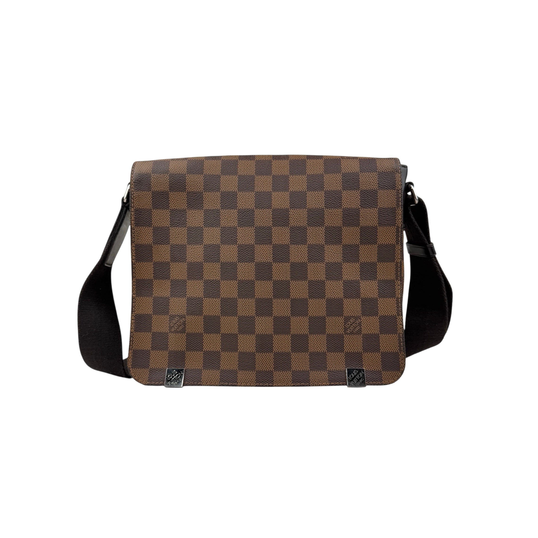 louis-vuitton-damier-ebene-district-crossbody-bag
