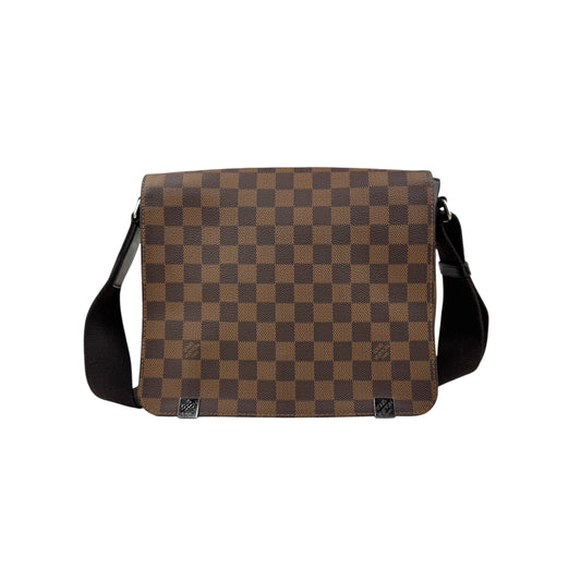 louis-vuitton-damier-ebene-district-crossbody-bag