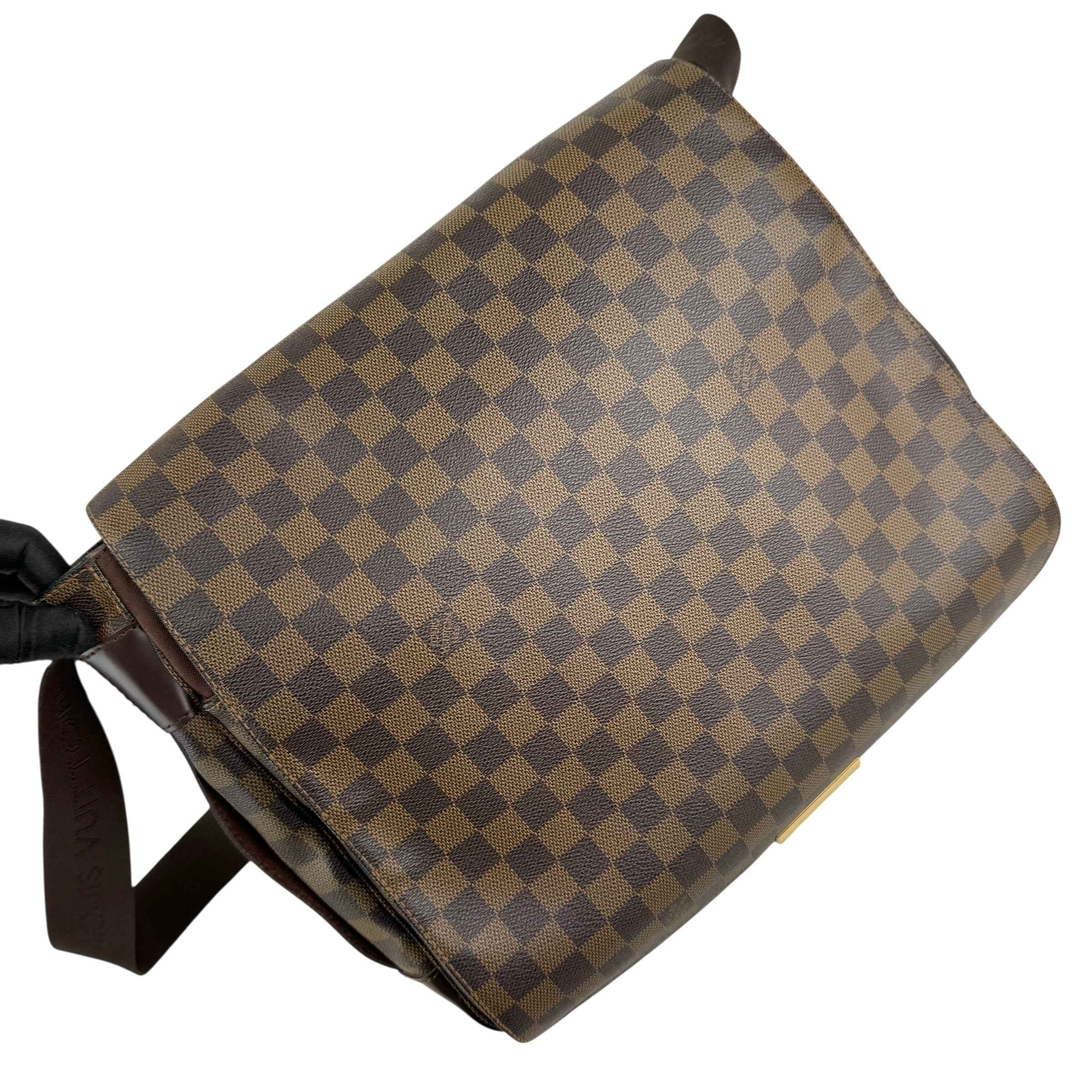 Louis Vuitton Damier Bastille Shoulder Bag