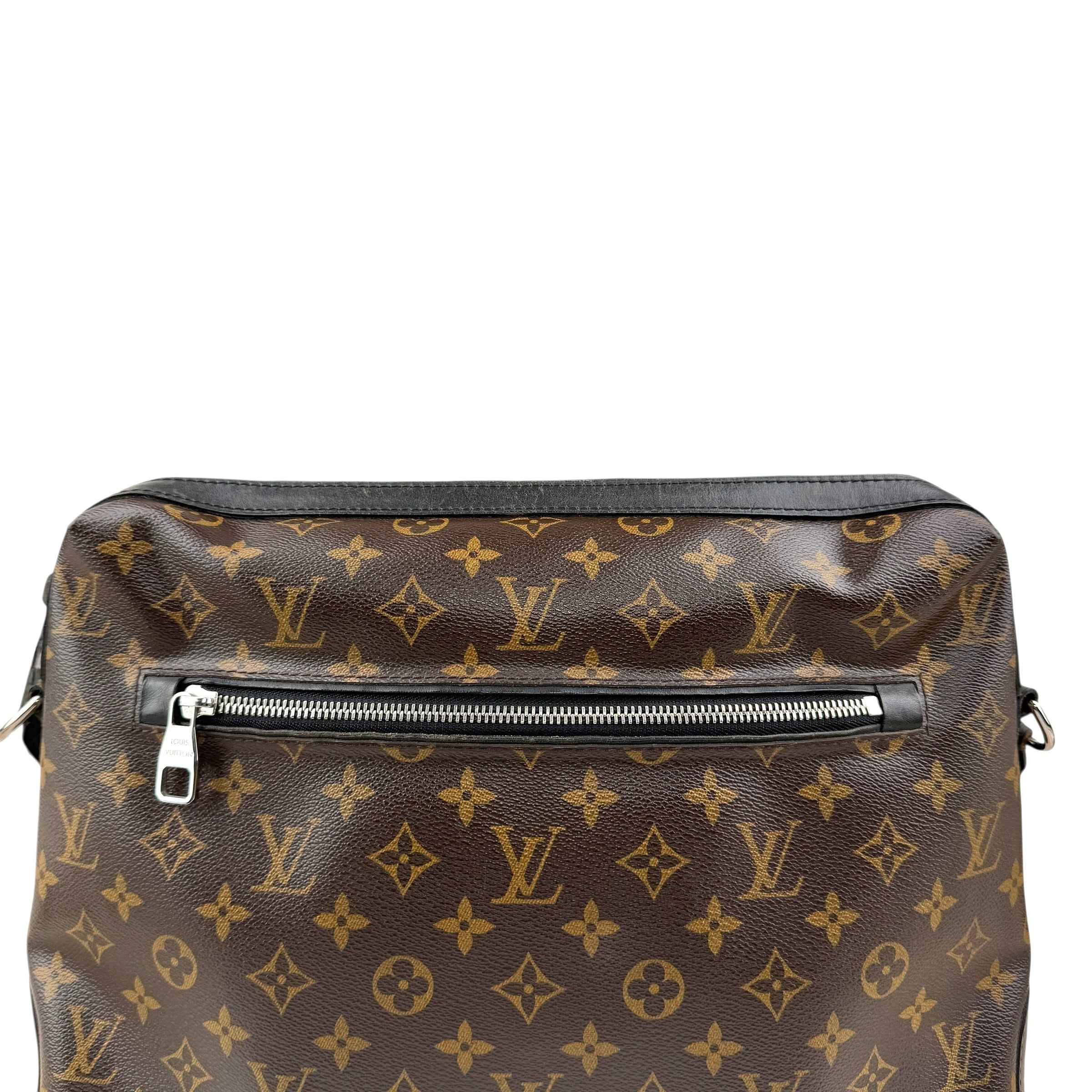 Louis Vuitton Torres Messenger shoulder bag
