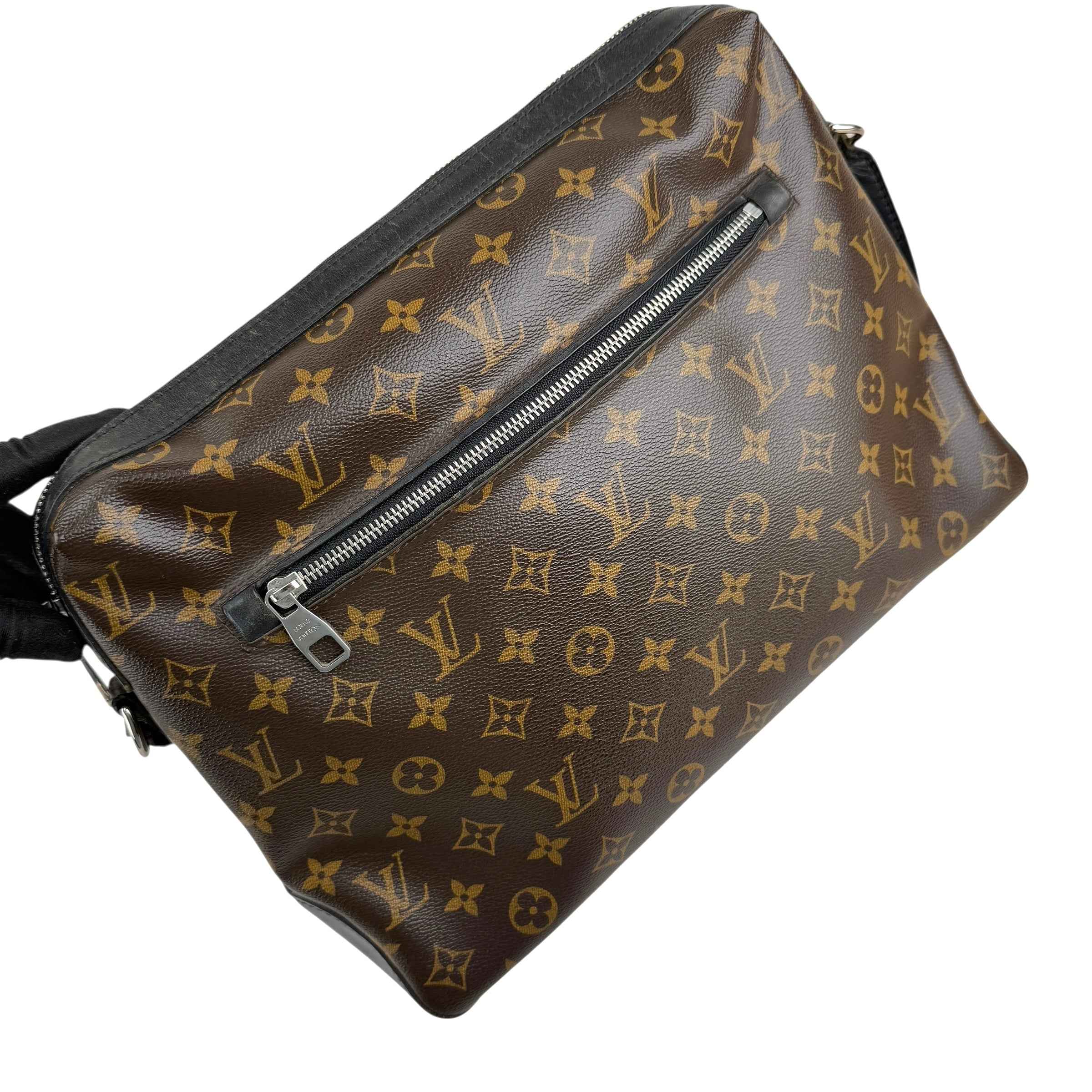 Louis Vuitton Torres Messenger shoulder bag