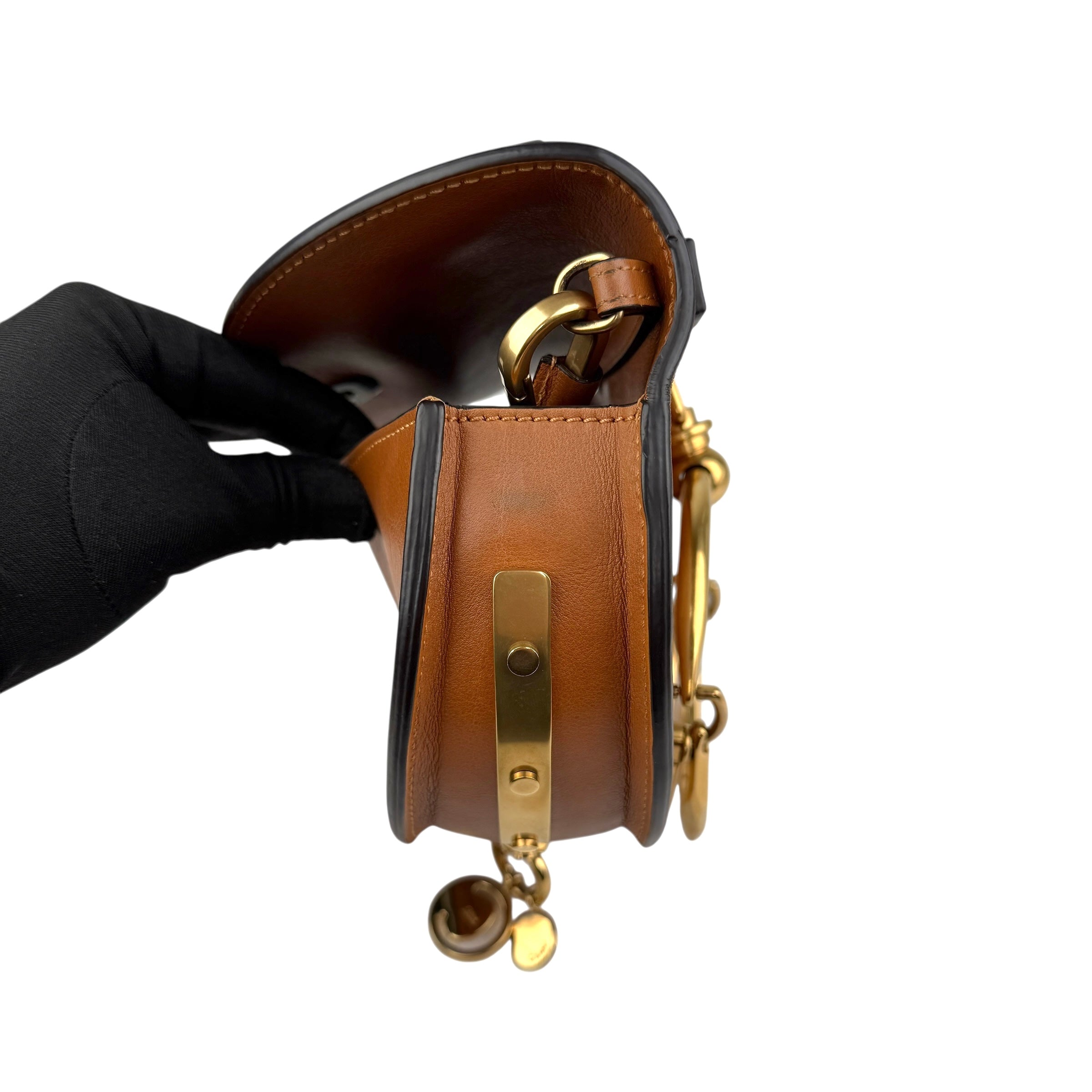 Pre-owned chloe-tan-leather-small-nile-bracelet-minaudiere