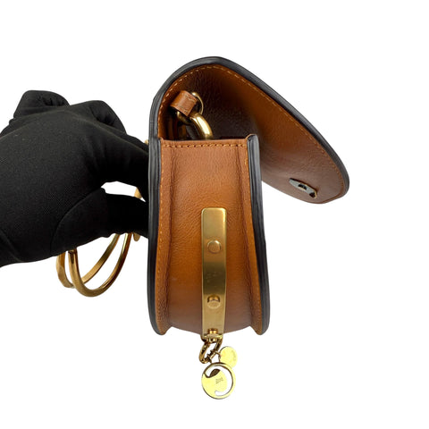 Pre-owned chloe-tan-leather-small-nile-bracelet-minaudiere