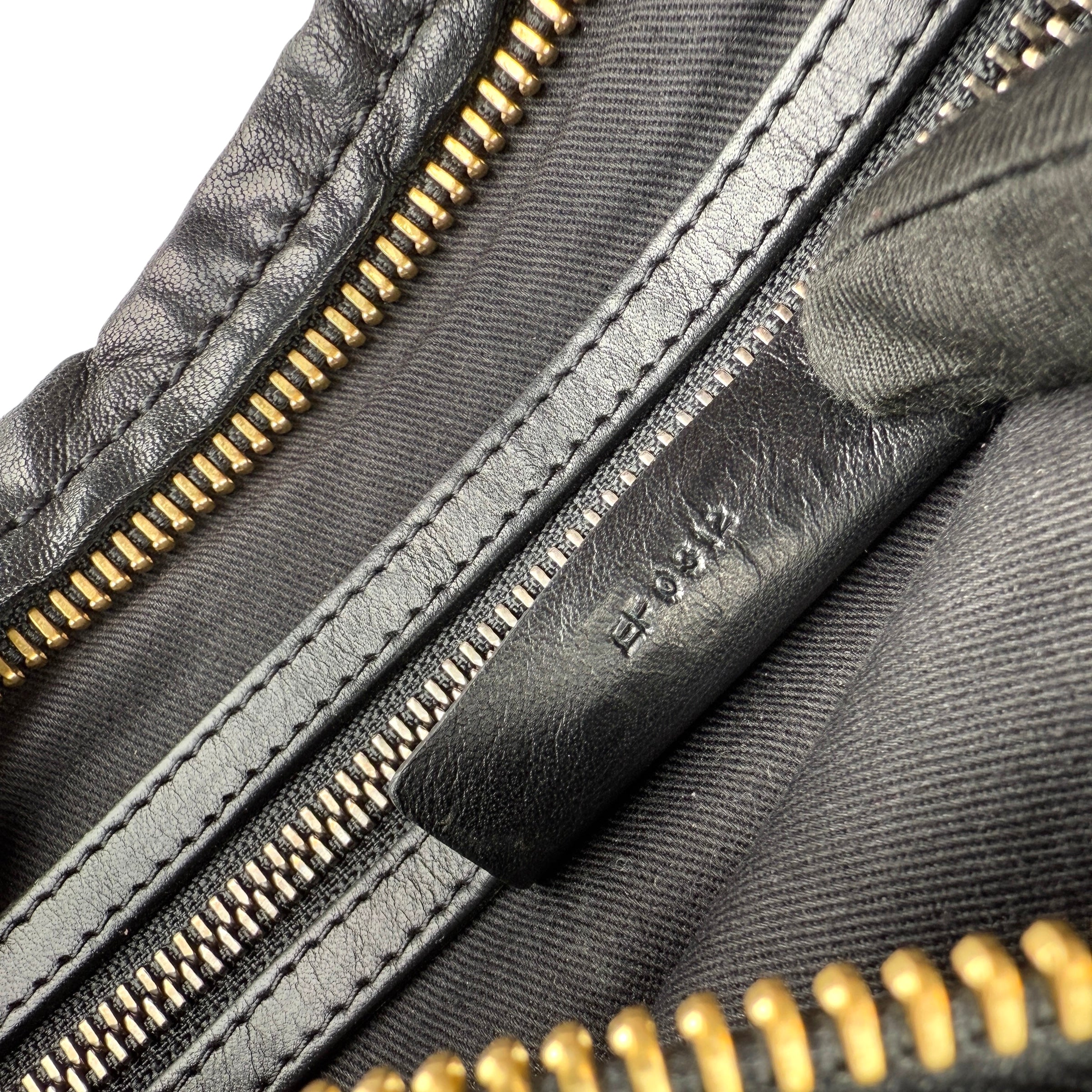 Pre-owned givenchy black sheepskin leather medium pepe pandora bag front