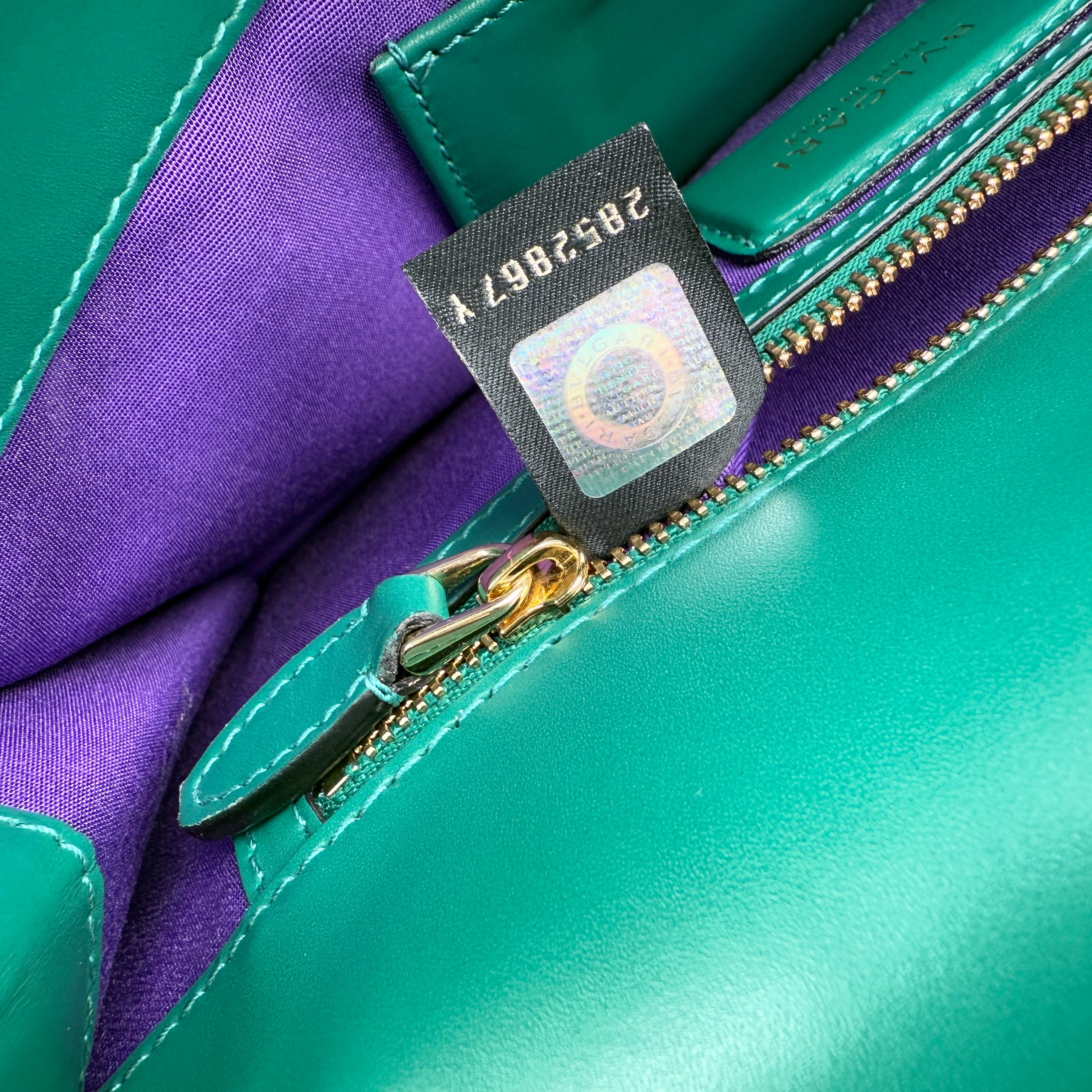 Pre-owned Bvlgari Bulgari Calfskin Serpenti Forever Shoulder Bag Emerald Green shoulder bag