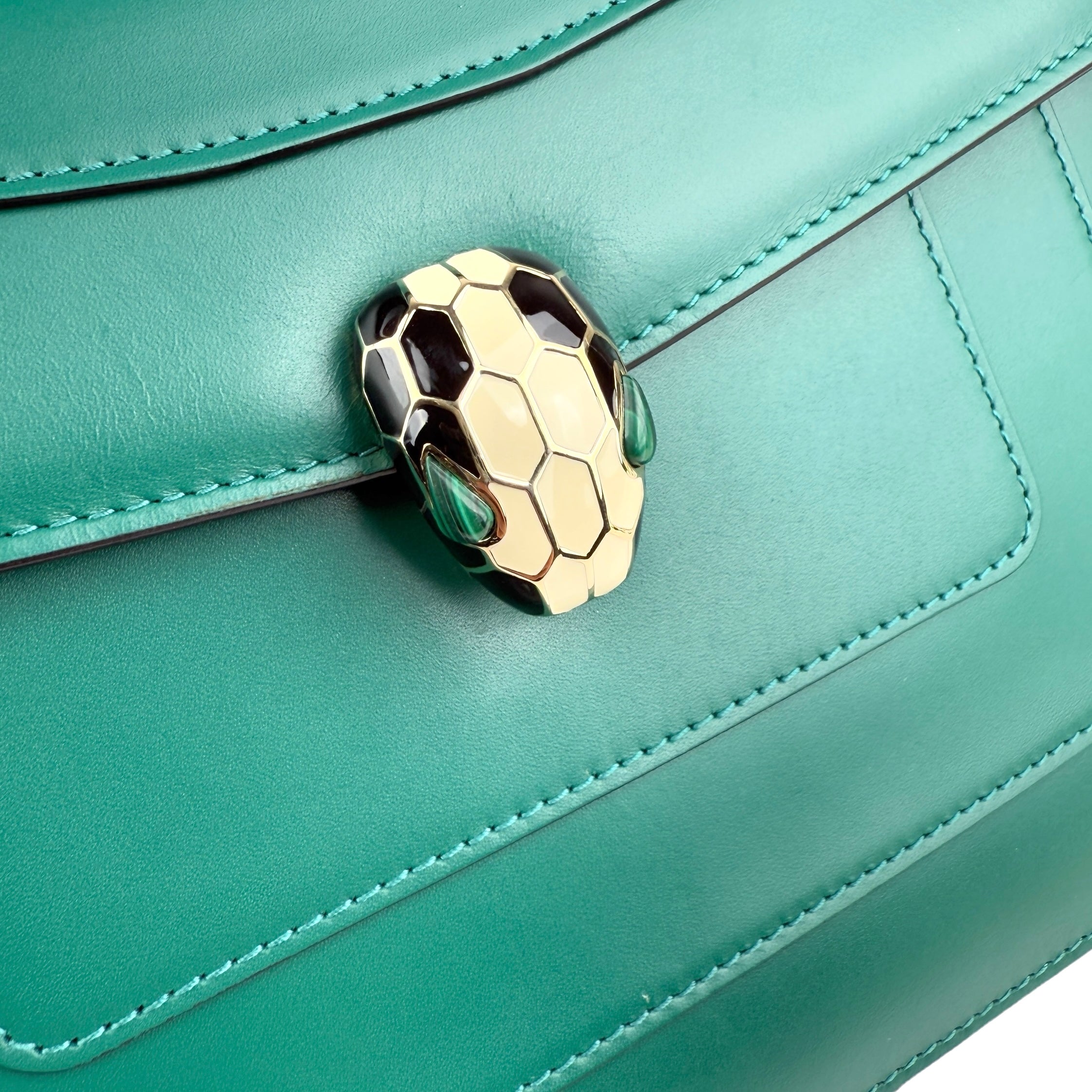 Pre-owned Bvlgari Bulgari Calfskin Serpenti Forever Shoulder Bag Emerald Green shoulder bag